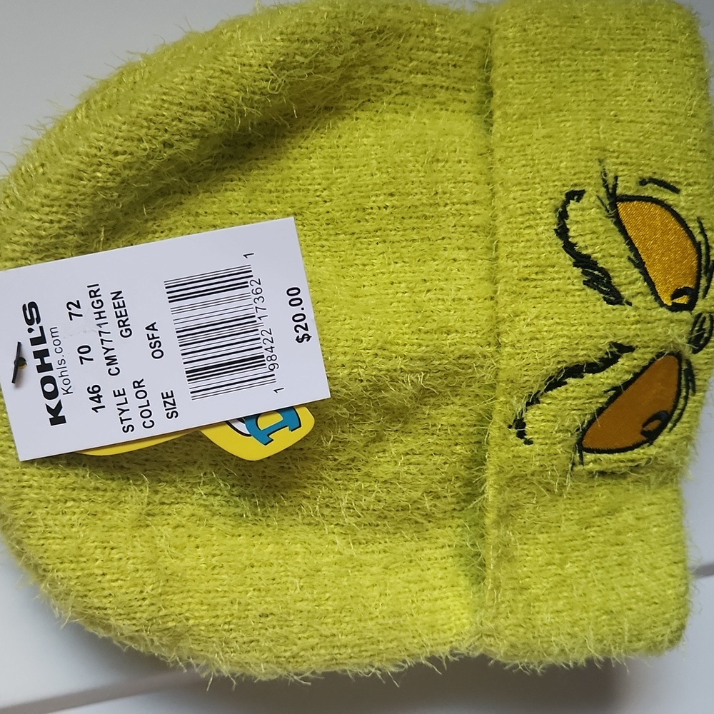 The Grinch Stocking Cap And Gloves